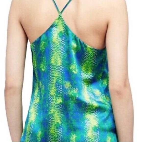 L’agence Kylee Racerback Tank 100% Silk Amazon Viper Print. - Picture 2 of 9